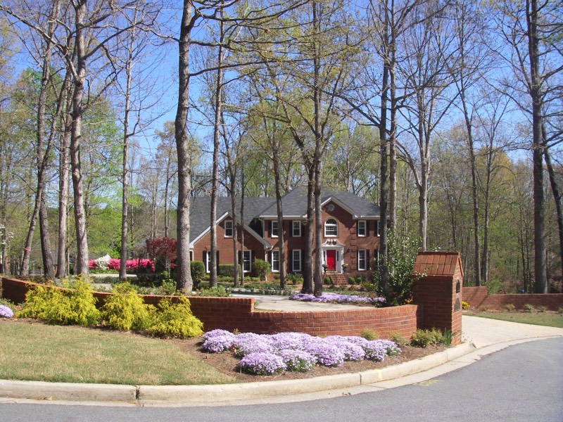 Long driveway thru woods